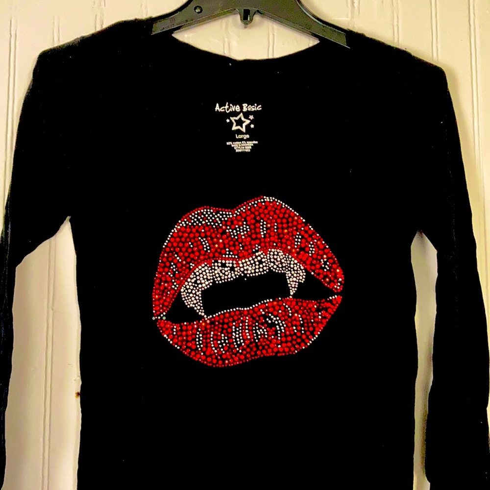 Vampire Teeth Fangs Lips Rhinestone Tee Shirt Size Large Fits Small Halloween